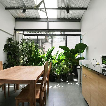 Phresh Hostel Бангкок Екстер'єр фото