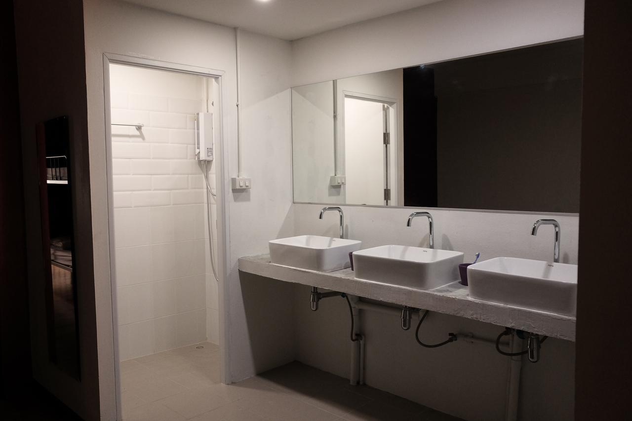 Phresh Hostel Бангкок Екстер'єр фото