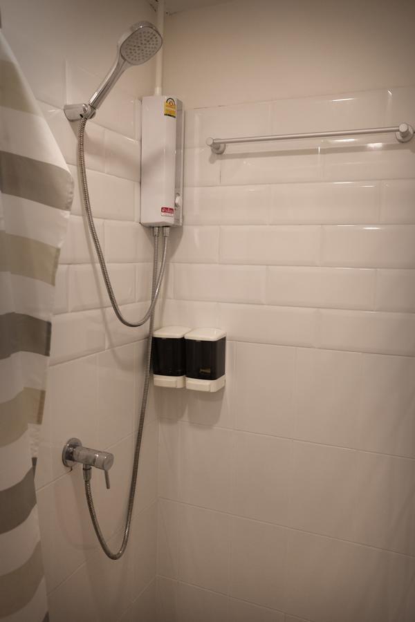 Phresh Hostel Бангкок Екстер'єр фото