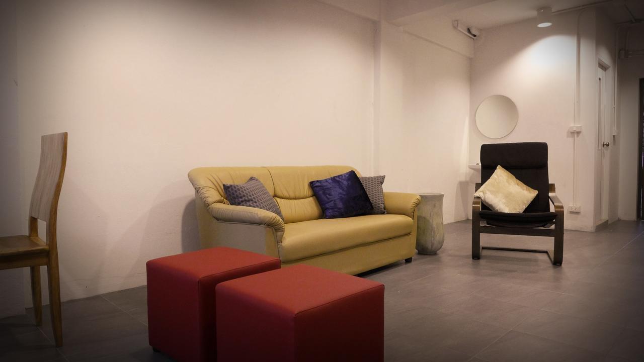 Phresh Hostel Бангкок Екстер'єр фото